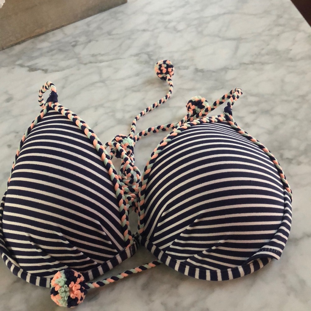 VICTORIA SECRET SWIM TOP
